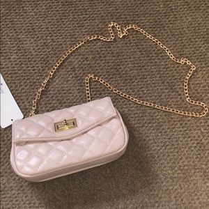 Baby Pink Waist Bag (comes w gold chain)